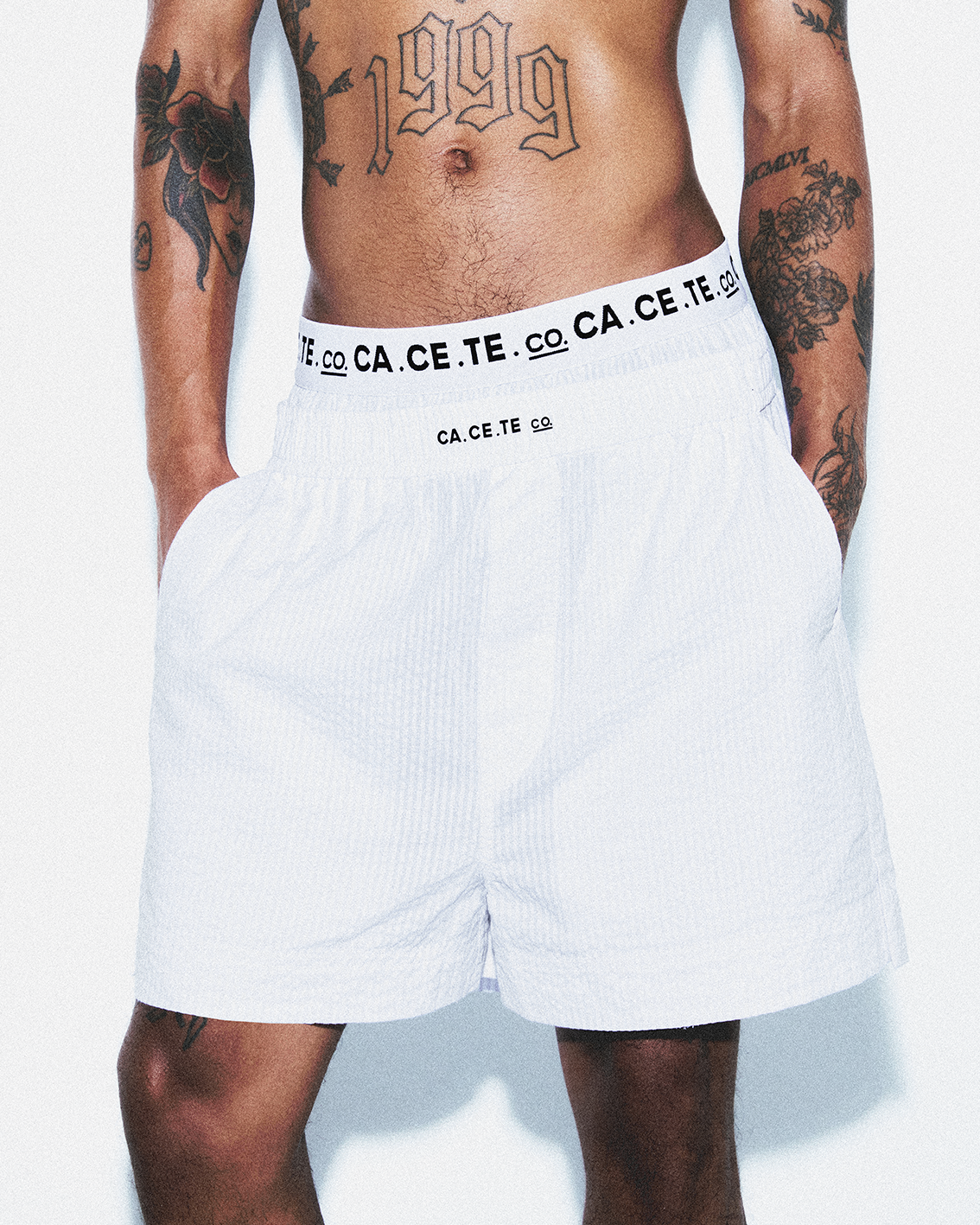 SHORTS SAMBA DOIS CÓS BRANCO